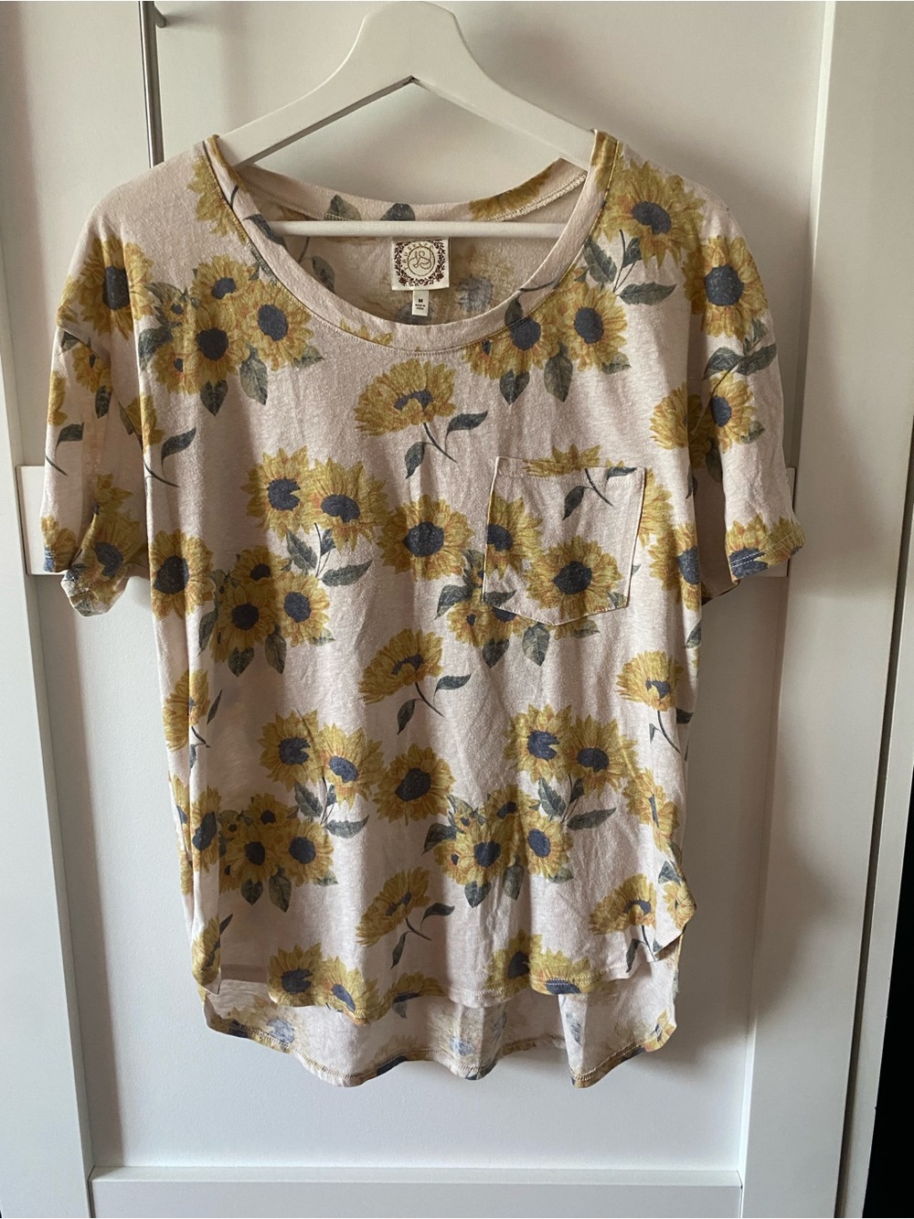 Women's Sunflower Pocket Tee in Yellow - Relaxed Floral Short Sleeve